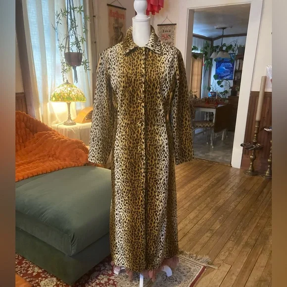 Leopard Print Trench Coat - Picture 3 of 10